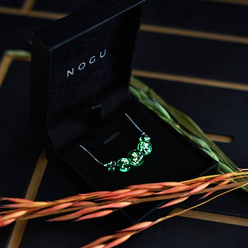 Obsidienne | Argent sterling .925 | Collier fermoir infini en verre luciole